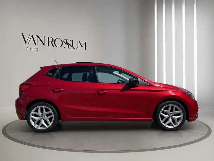 Seat Ibiza 2018 photo 2