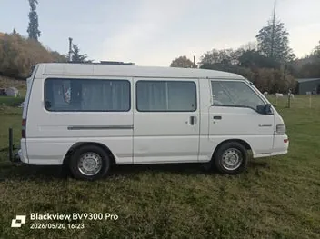 Mitsubishi L300 2003 photo 3