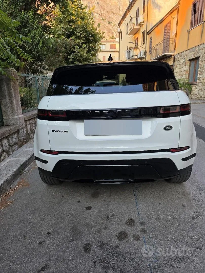 Land Rover Range Rover Evoque 2021 photo 3