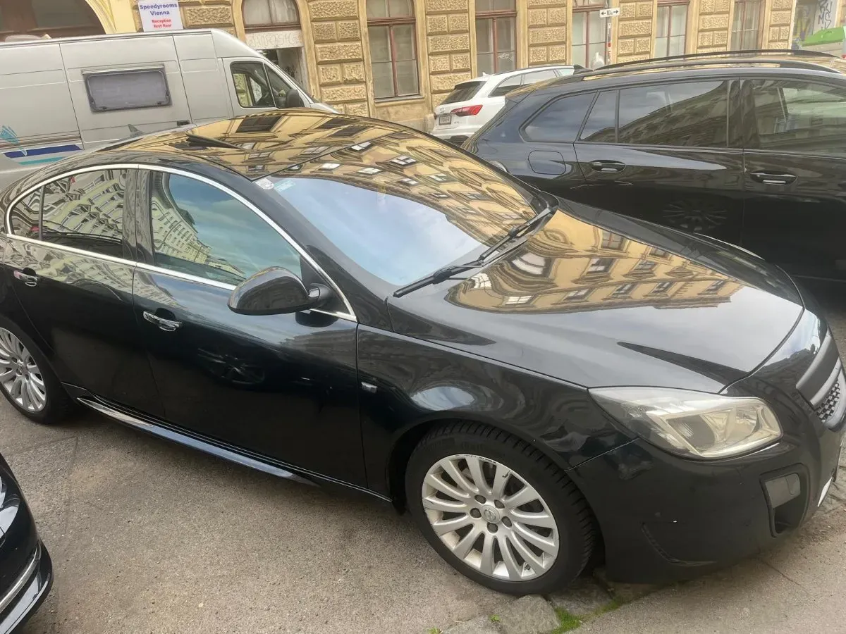 Opel Insignia 2010 photo 3