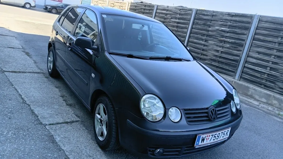 Volkswagen Polo 2003 photo 2