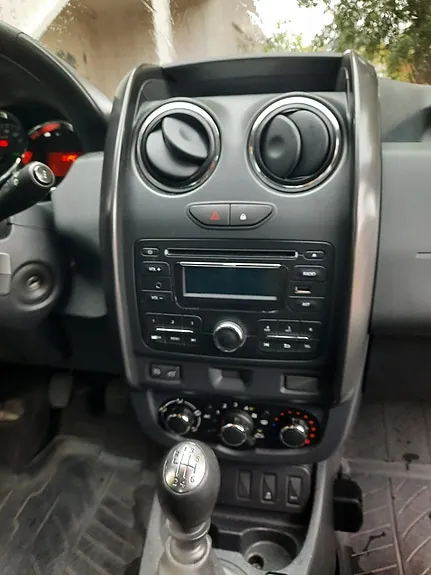 Dacia Duster 2015 photo 5