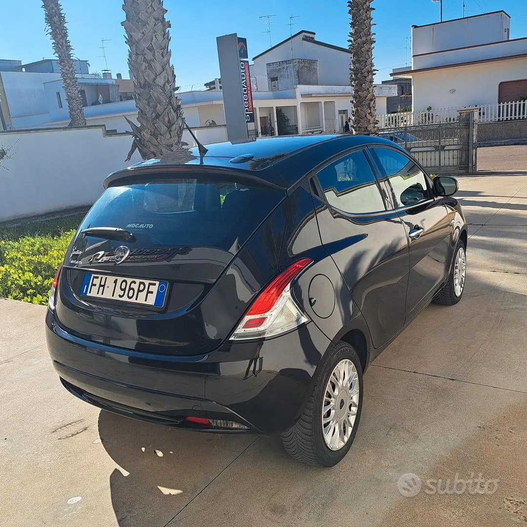 Lancia Ypsilon 2017 photo 5