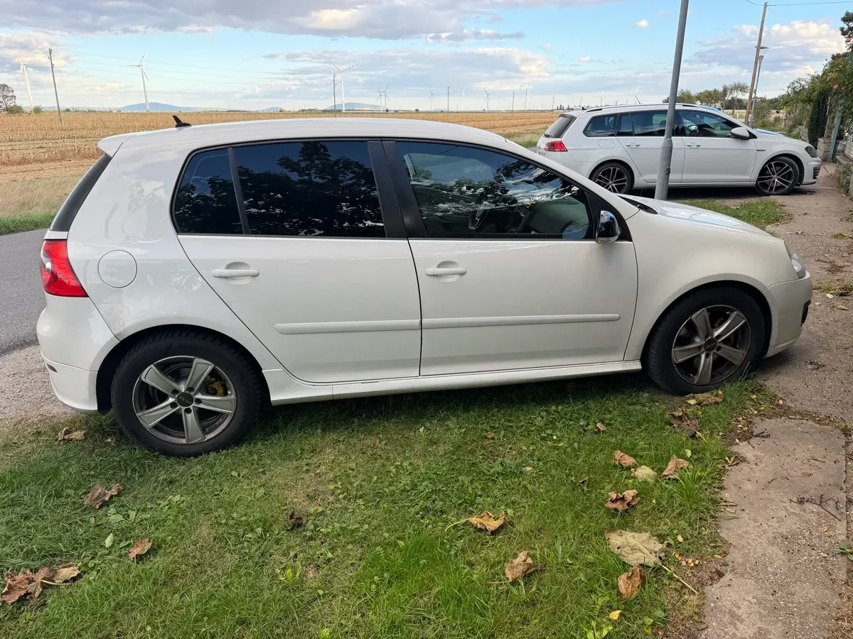 Volkswagen Golf 2007 photo 3