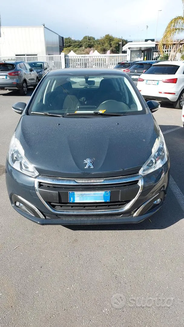 Peugeot 208 2017 photo 5