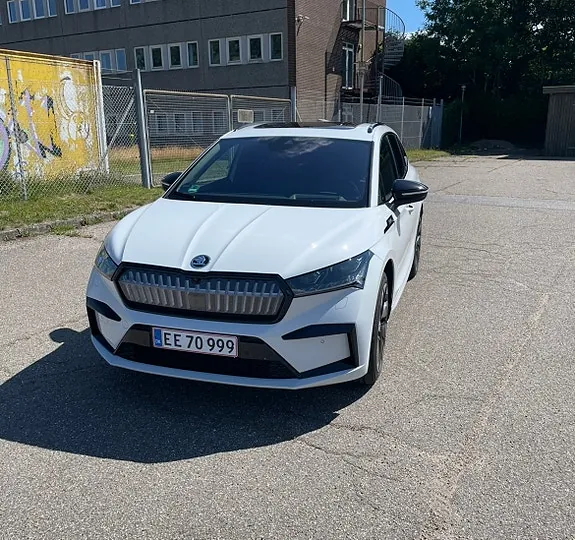 Skoda Enyaq 2022 photo 3