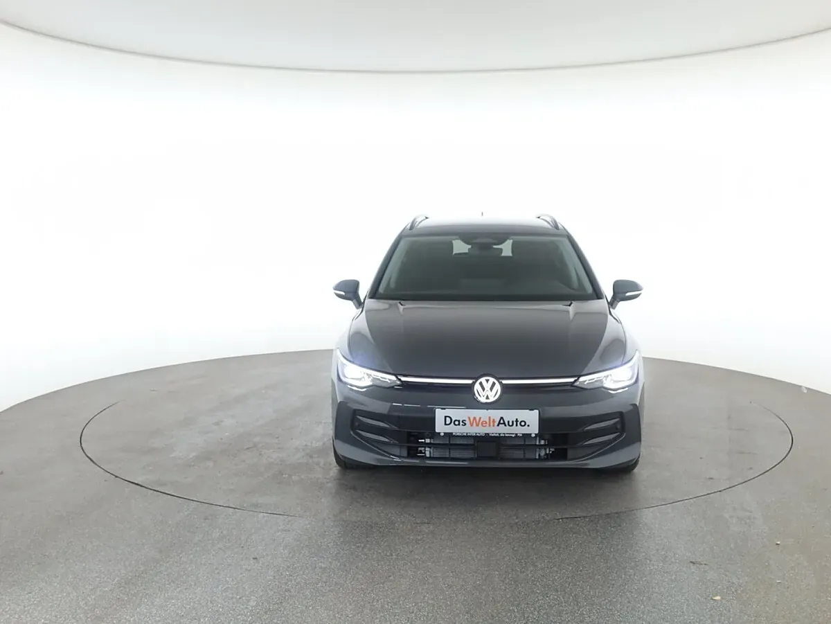 Volkswagen Golf 2026 photo 2