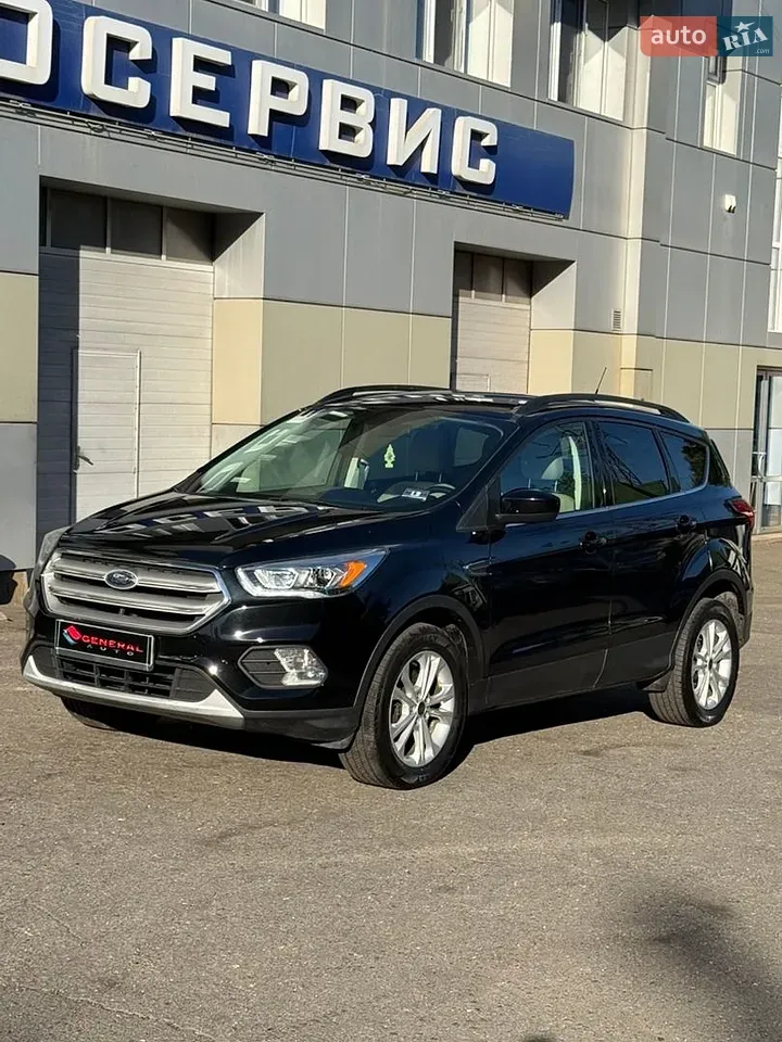 Ford Escape 2019 photo 2