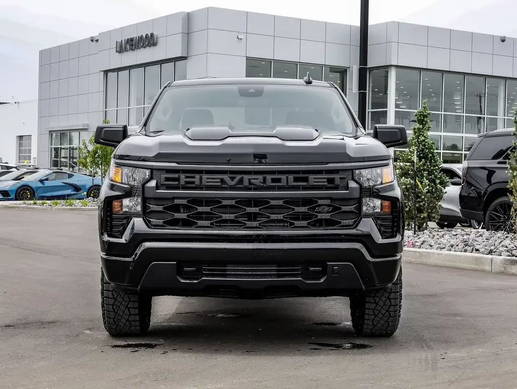 Chevrolet Silverado 1500 2026 photo 3