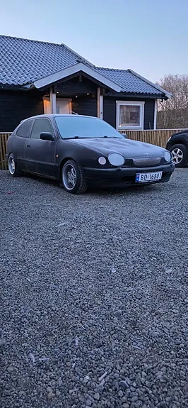 Toyota Corolla 1999 photo 2