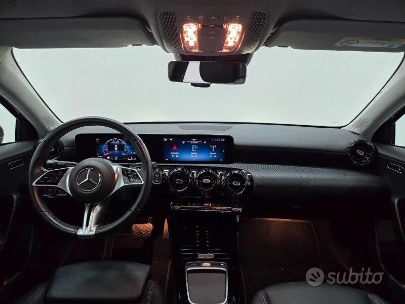 Mercedes-Benz A 180 2023 photo 5