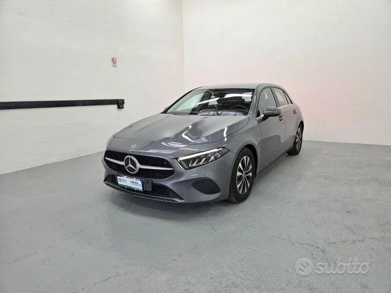 Mercedes-Benz A 180