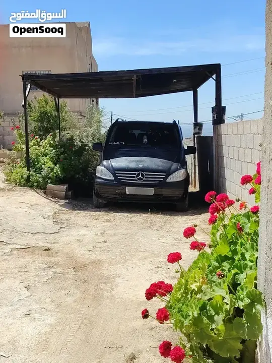 Mercedes-Benz V-Class 2010 photo 2