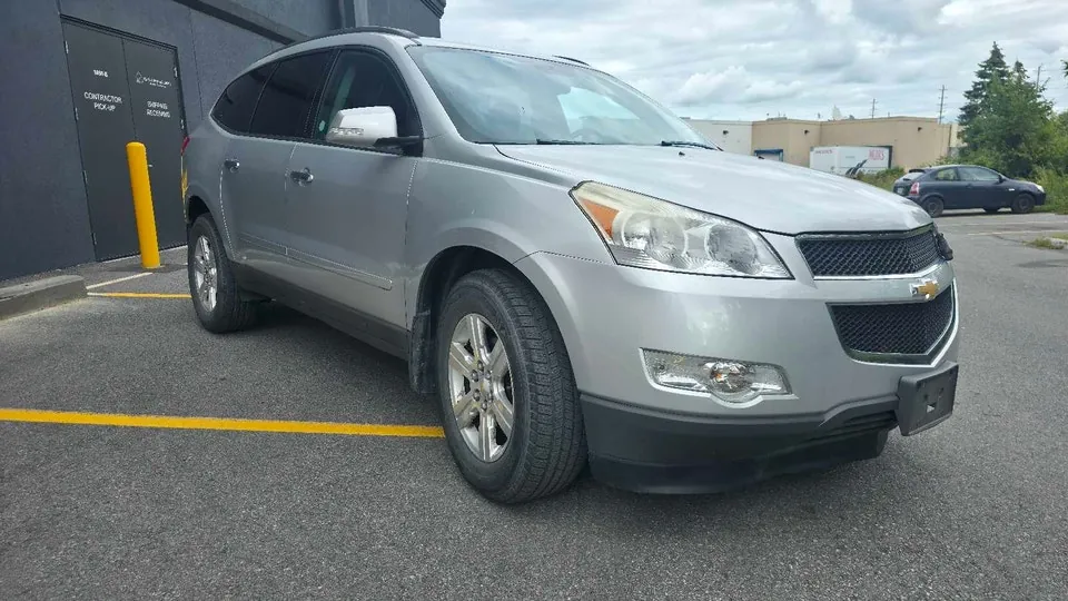 Chevrolet Traverse 2012 photo 2