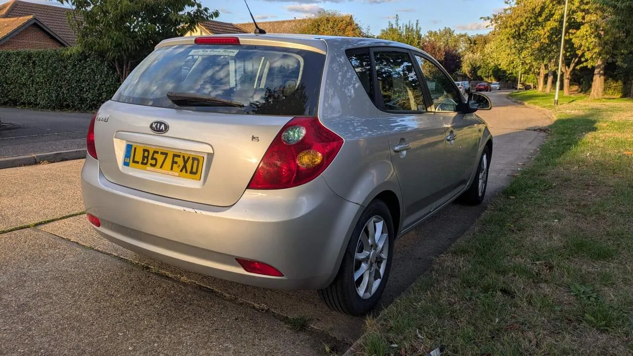 Kia Ceed 2007 photo 4