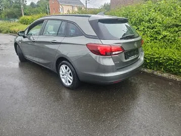 Opel Astra 2018 photo 2