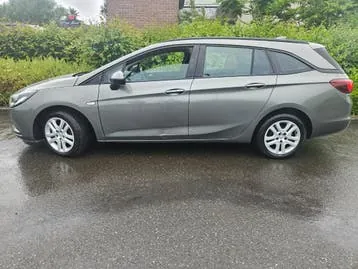 Opel Astra 2018 photo 3