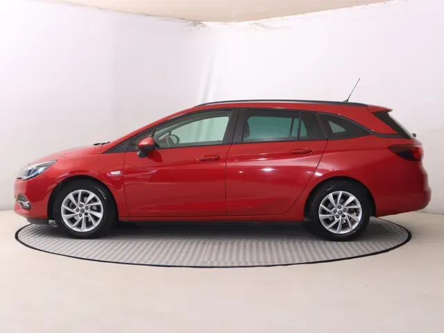 Opel Astra Sport Tourer 2020 photo 2