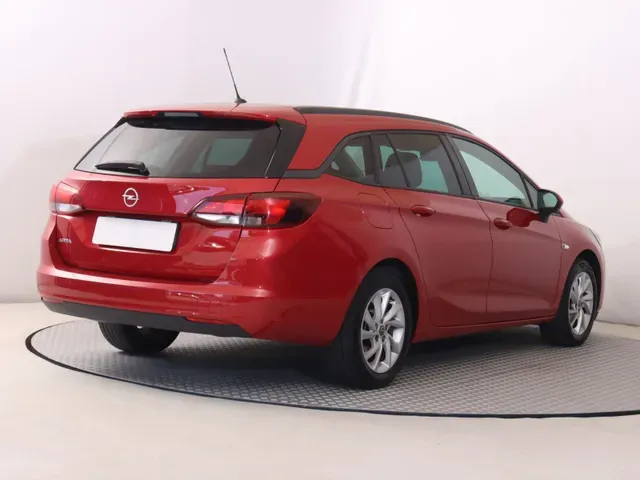 Opel Astra Sport Tourer 2020 photo 4