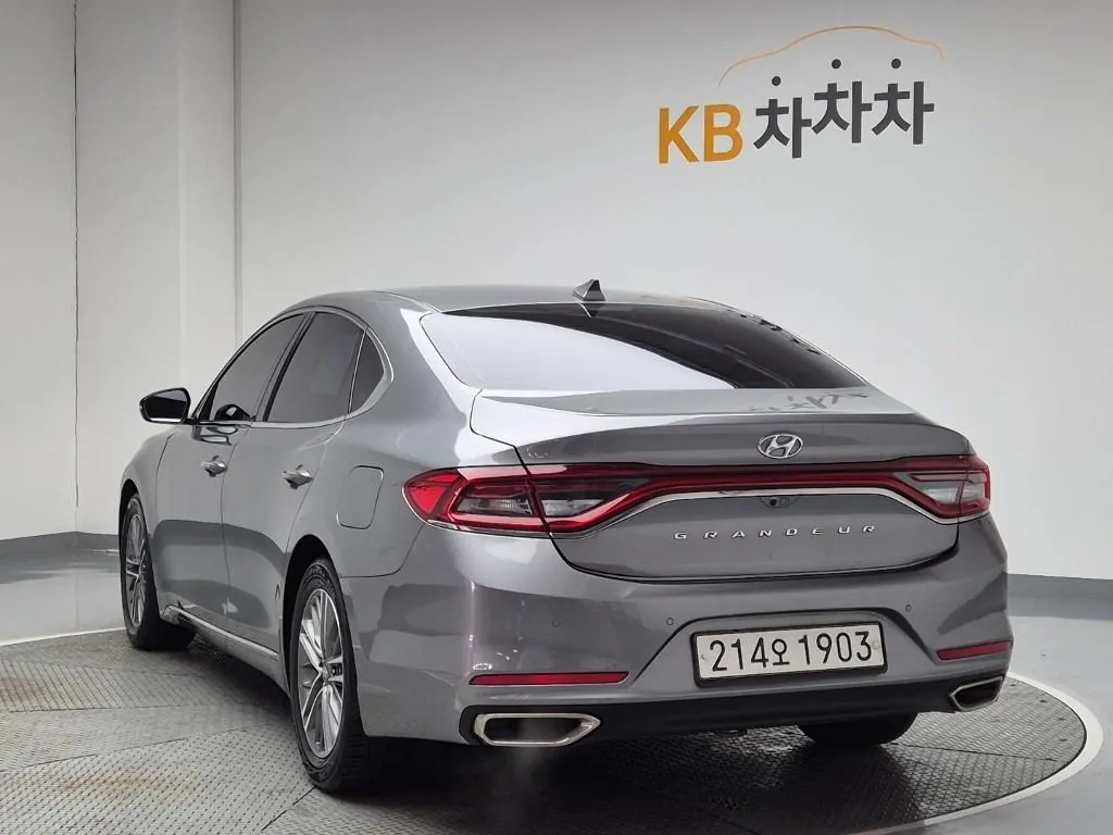 Hyundai Grandeur 2018 photo 2