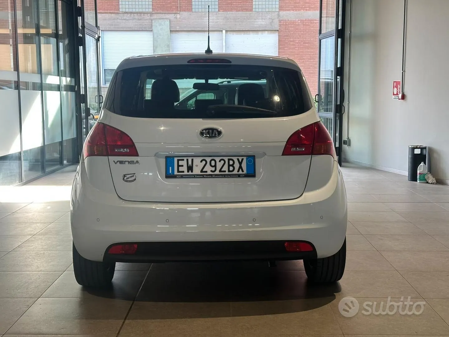 Kia Venga 2014 photo 5