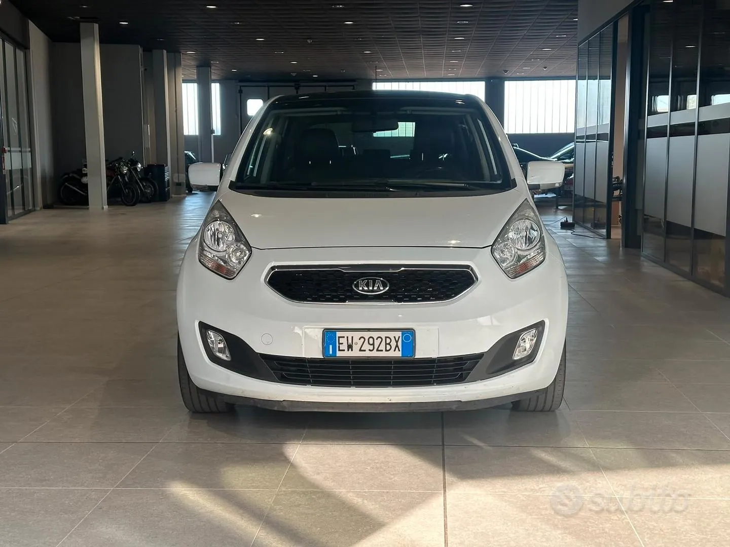 Kia Venga 2014 photo 2