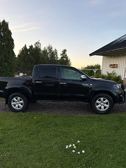 Toyota Hilux 2010 photo 4