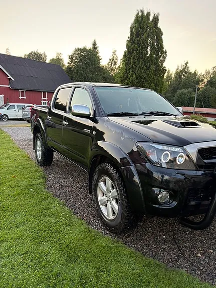 Toyota Hilux 2010 photo 3