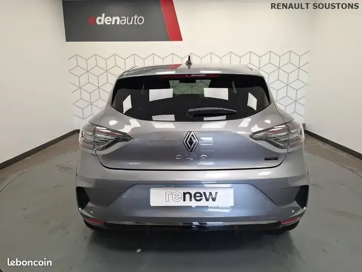 Renault Clio 2025 photo 2