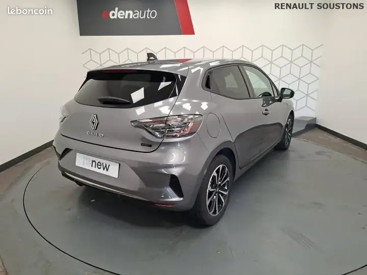 Renault Clio 2025 photo 3