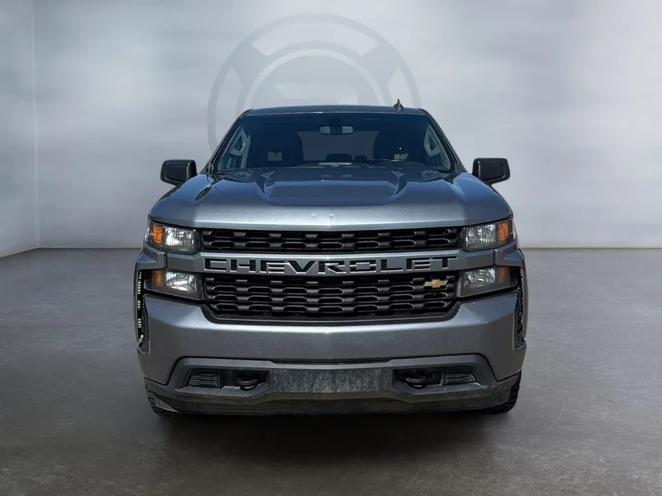 Chevrolet Silverado 1500 2021 photo 2
