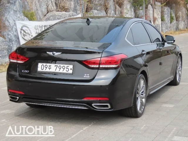 Genesis G80 2018 photo 3