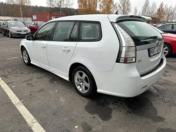 Saab 9-3 2011 photo 4