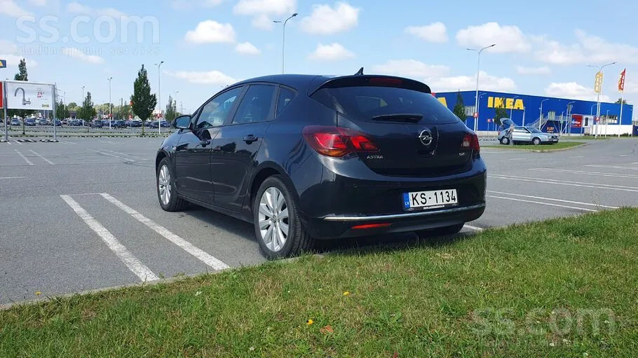 Opel Astra 2012 photo 5
