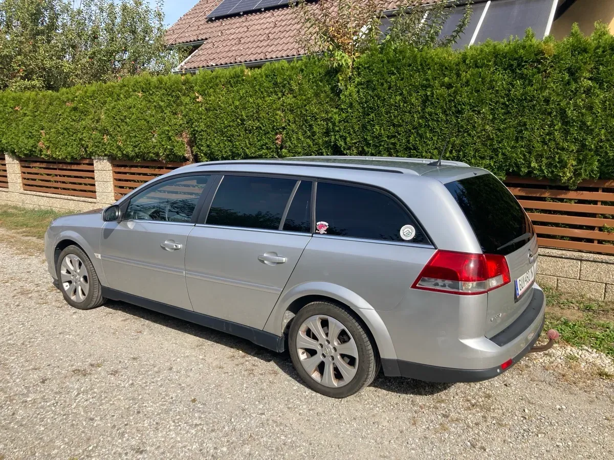 Opel Vectra 2007 photo 2