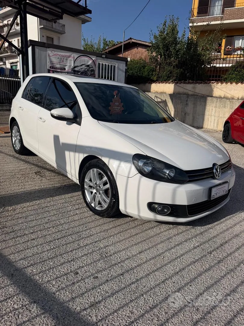 Volkswagen Golf 2010 photo 3