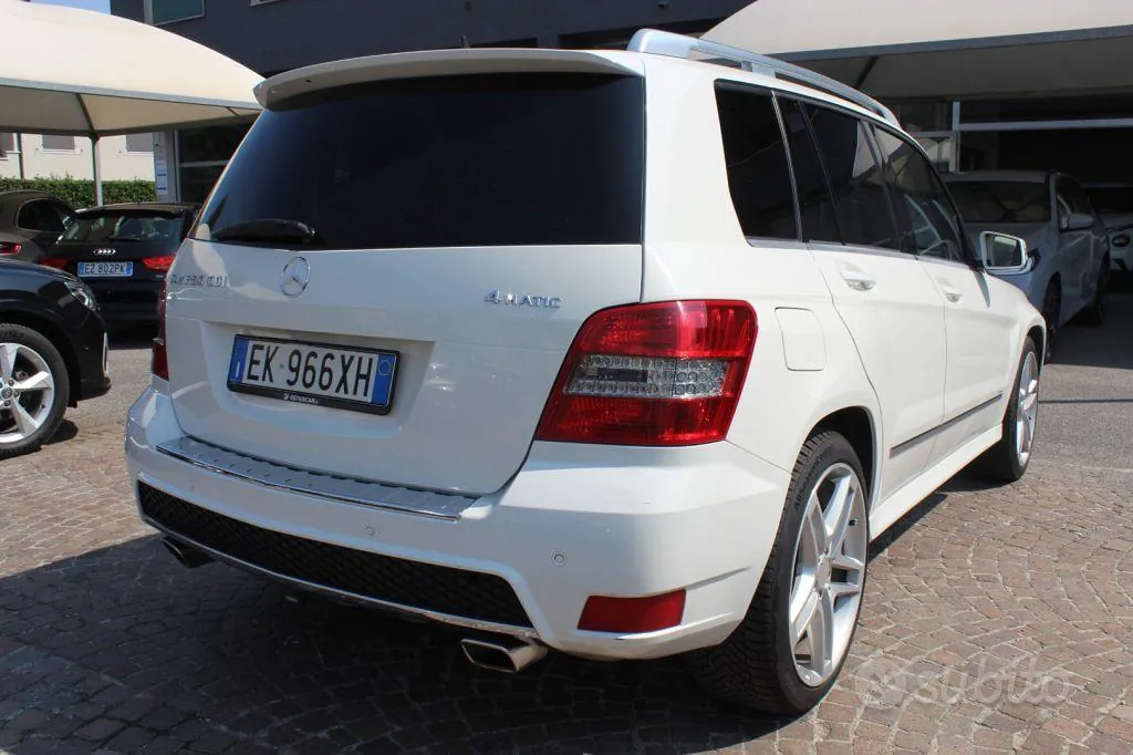 Mercedes-Benz Glk 2011 photo 2