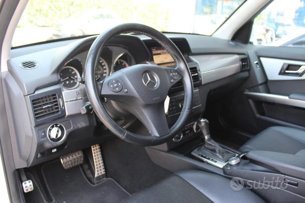 Mercedes-Benz Glk 2011 photo 3