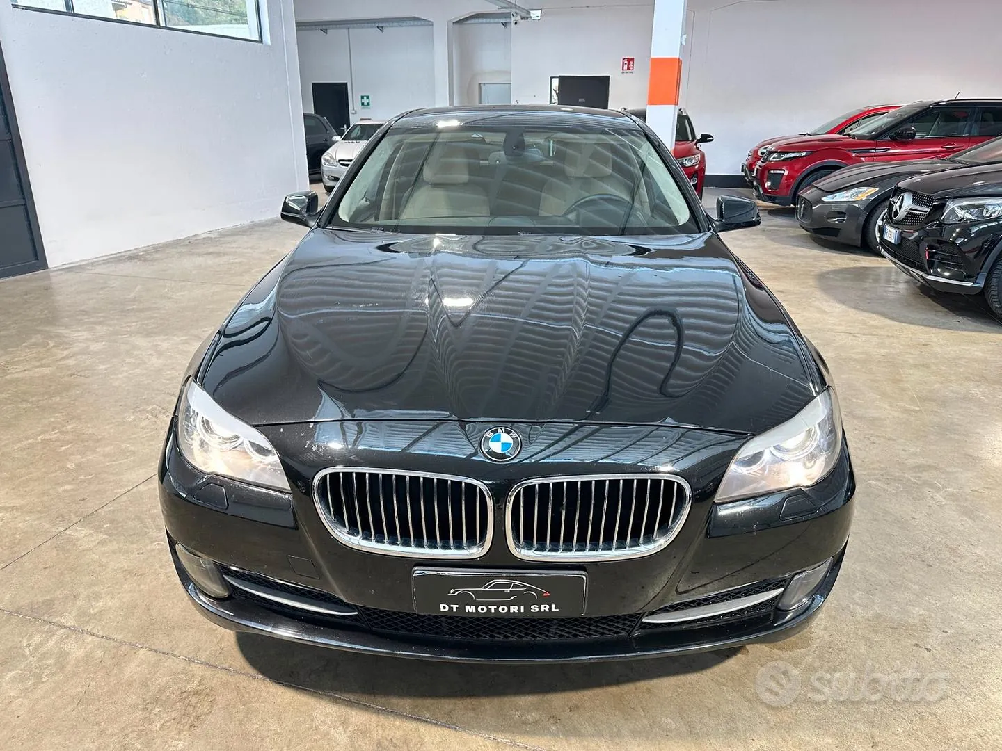 BMW 5 Series 2012 photo 2