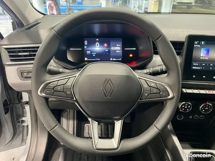 Renault Clio 2025 photo 4