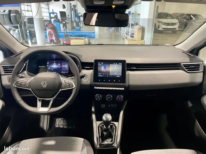 Renault Clio 2025 photo 3