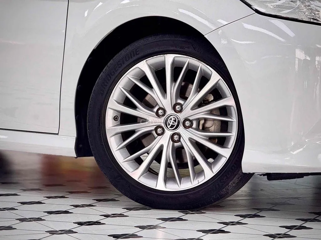 Toyota Camry 2020 photo 4