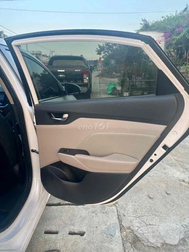 Hyundai Accent 2022 photo 4