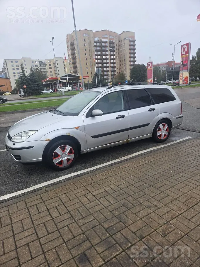 Ford Focus 2004 photo 3