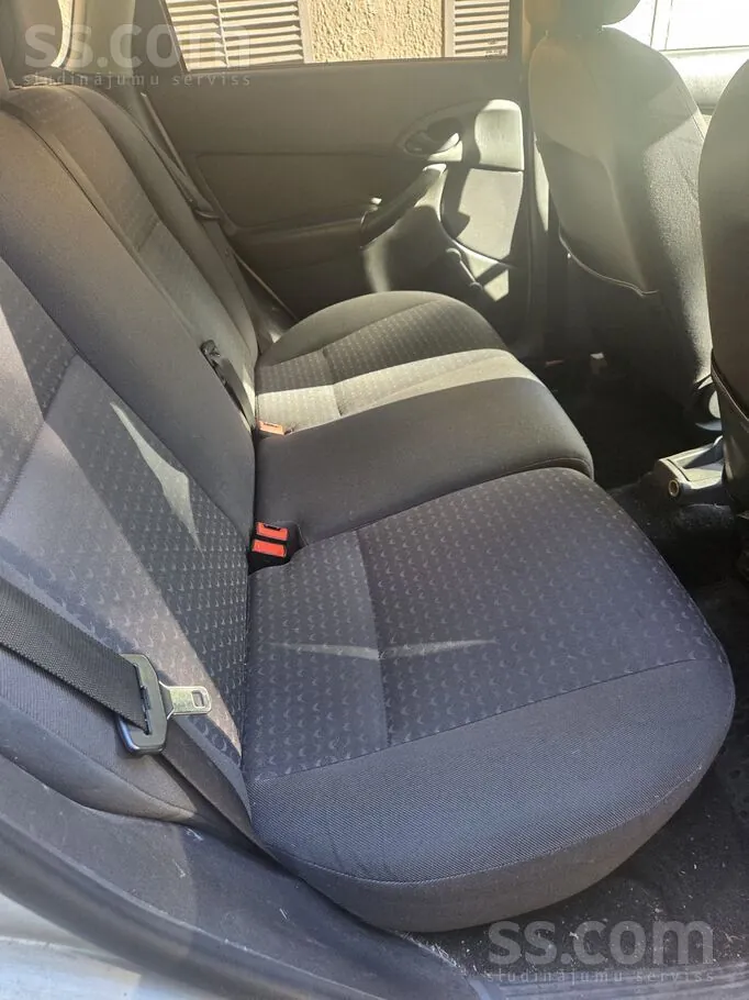 Ford Focus 2004 photo 4