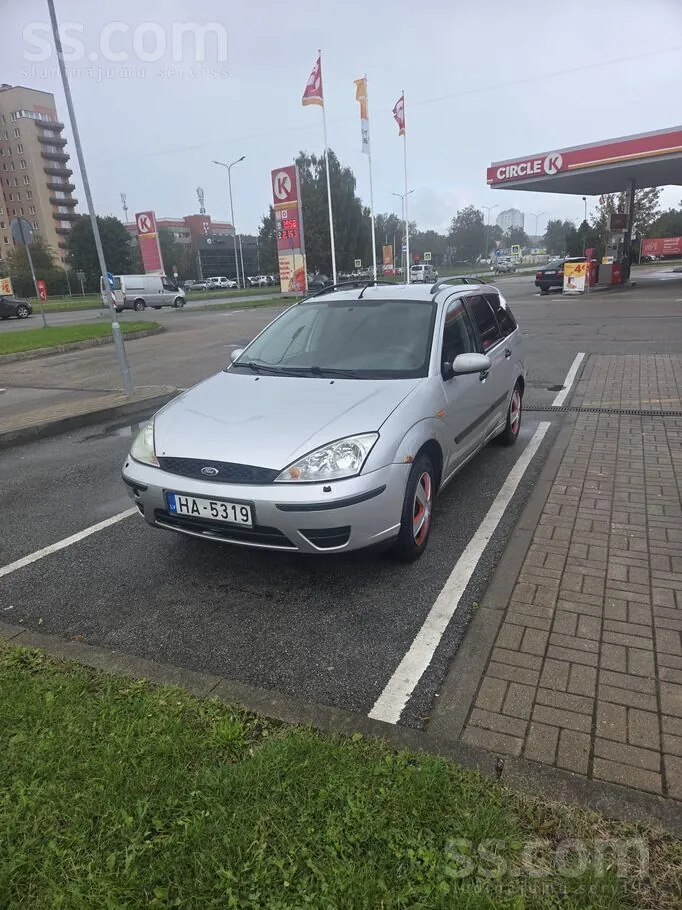 Ford Focus 2004 photo 2