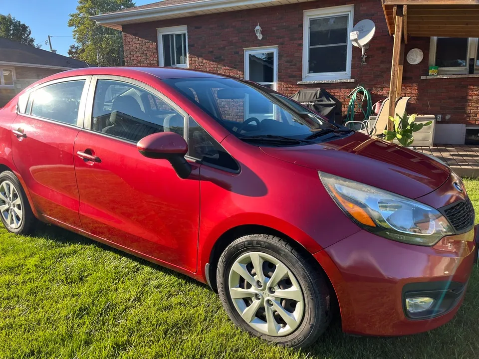 Kia Rio 2013 photo 3