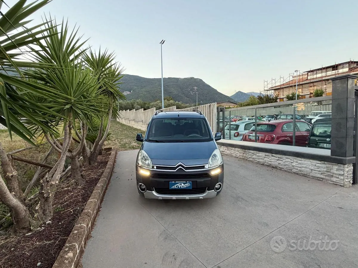 Citroen Berlingo 2012 photo 3