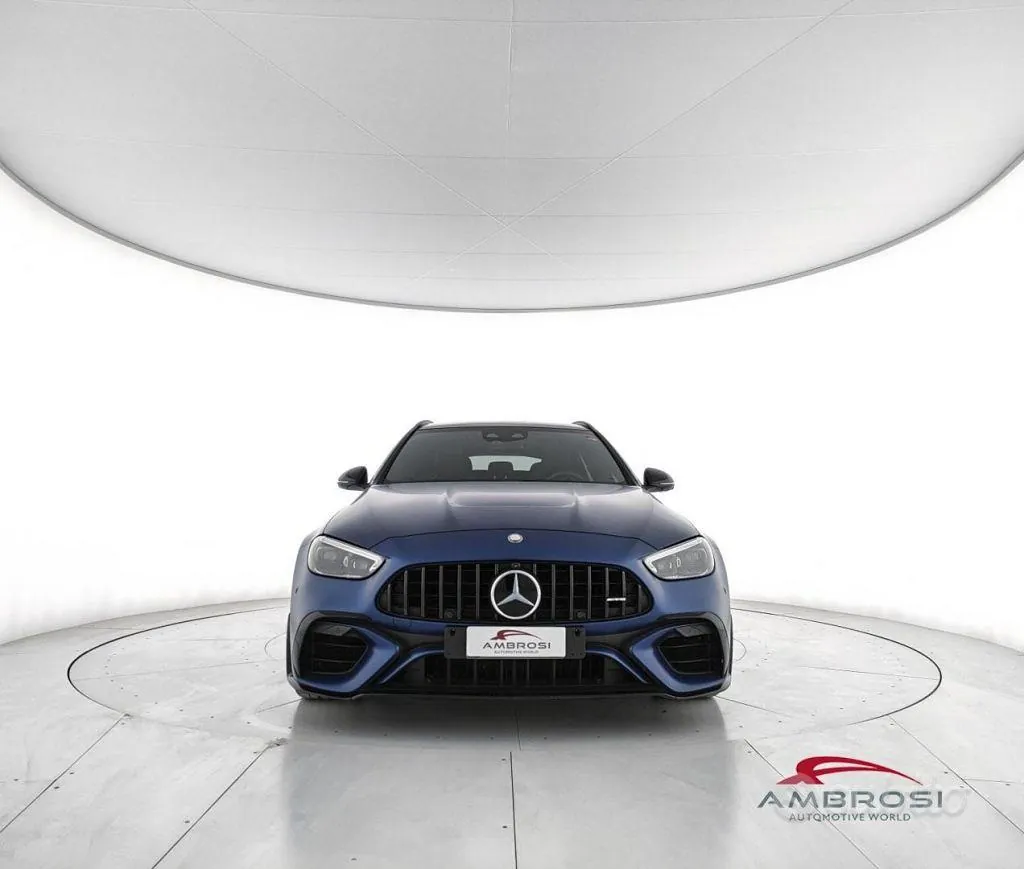 Mercedes-Benz C 63 Amg 2024 photo 5