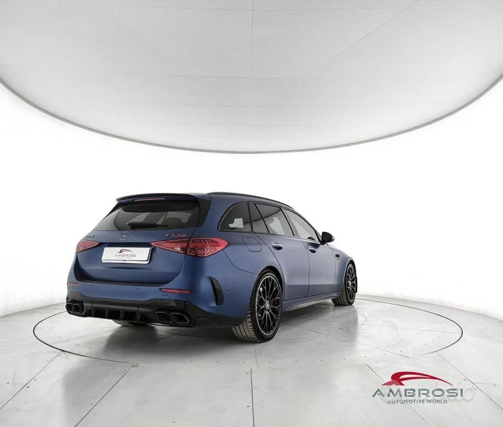 Mercedes-Benz C 63 Amg 2024 photo 3